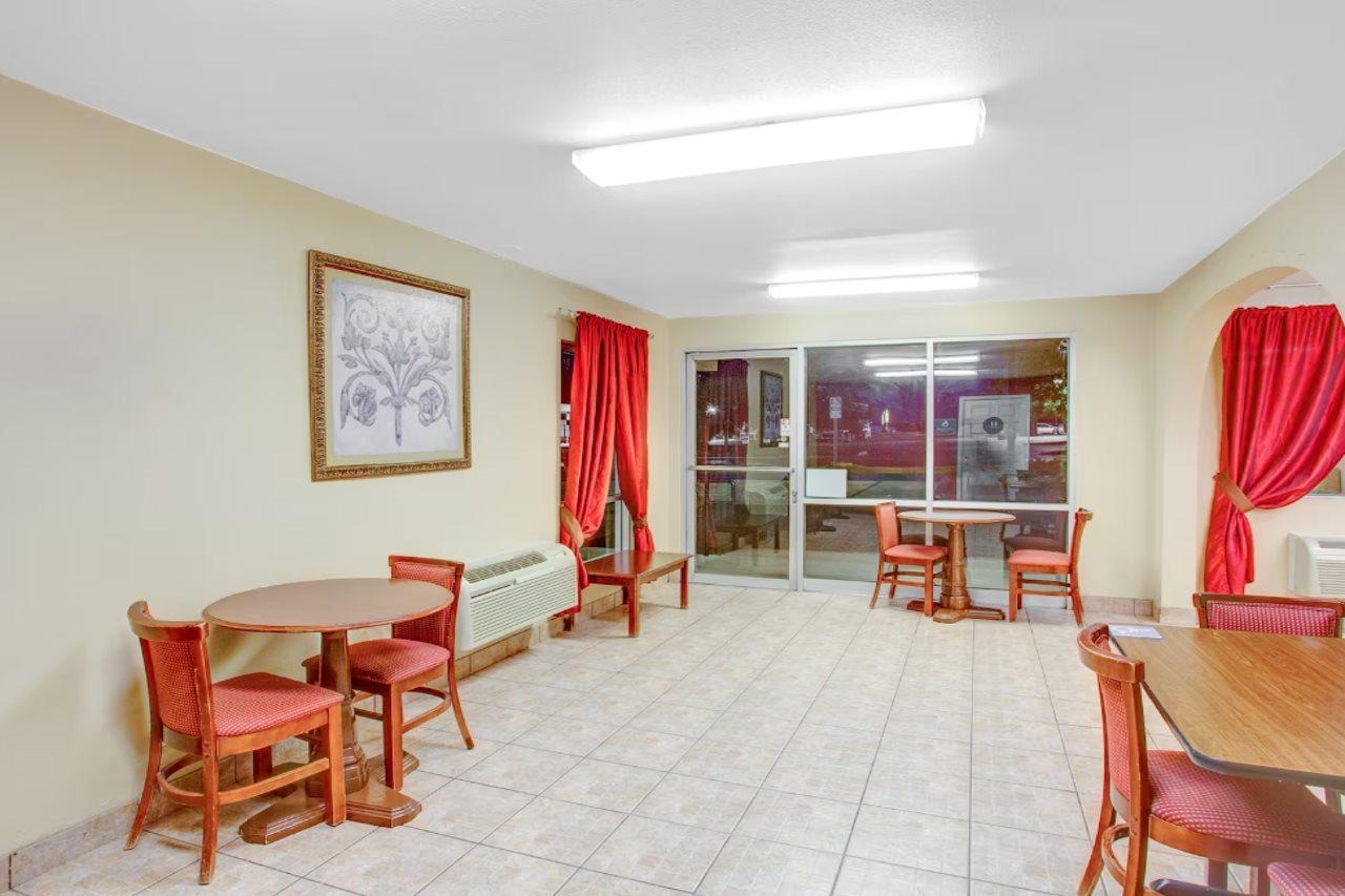 הוילה Baymont By Wyndham קואלינגה מראה חיצוני תמונה